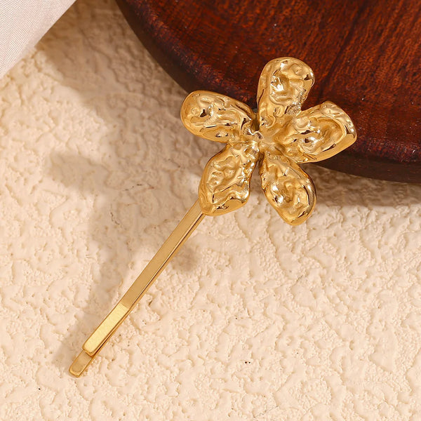 Vintage Niche 8k Gold Plated 5-Petal Flower Hammered Pattern Hairpin